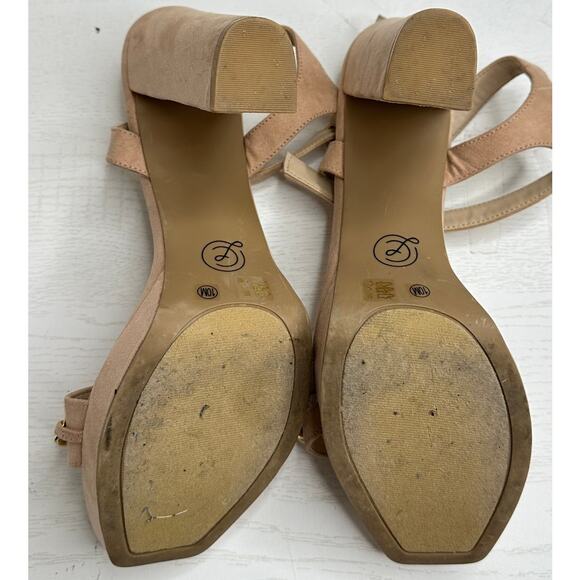 Chinese Laundry Beige Sandals High Heel Open Toe Gold Chain Accent Sexy Vacay 10 - Picture 6 of 6